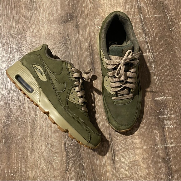 Nike Shoes - Nike Airmax 90 Green